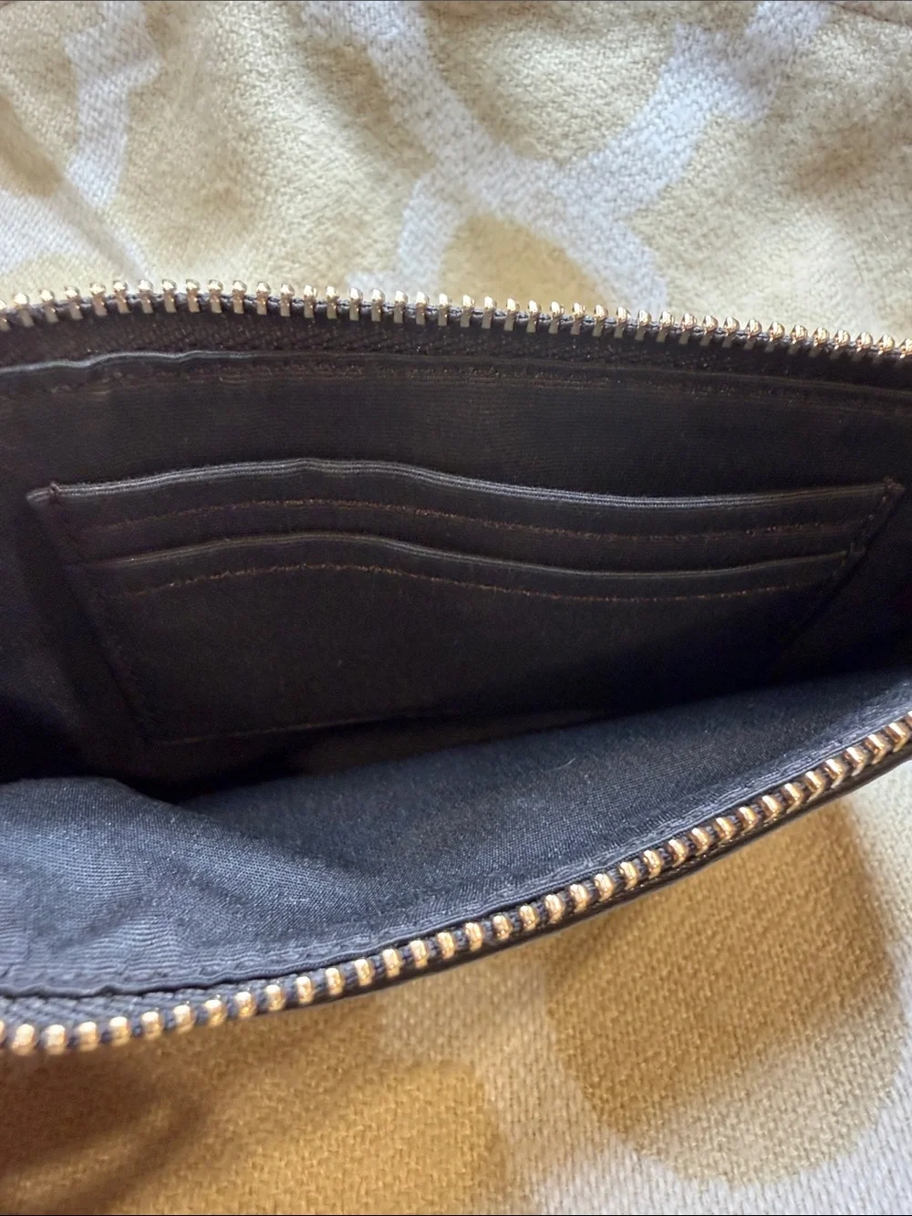 Coach compact zip